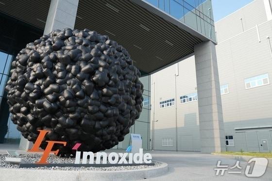 본문 이미지 - 대구 소재 엘앤에프 공장 전경(엘앤에프 제공).