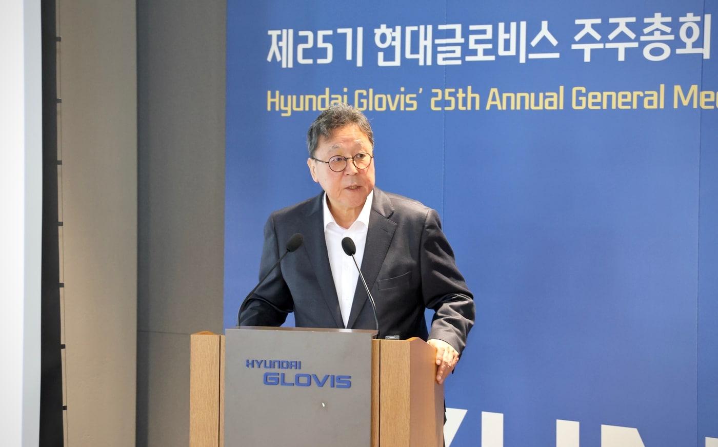 본문 이미지 - 이규복 현대글로비스 대표이사 사장이 26일 정기주주총회에서 발언을 하고 있다. (현대글로비스 제공)