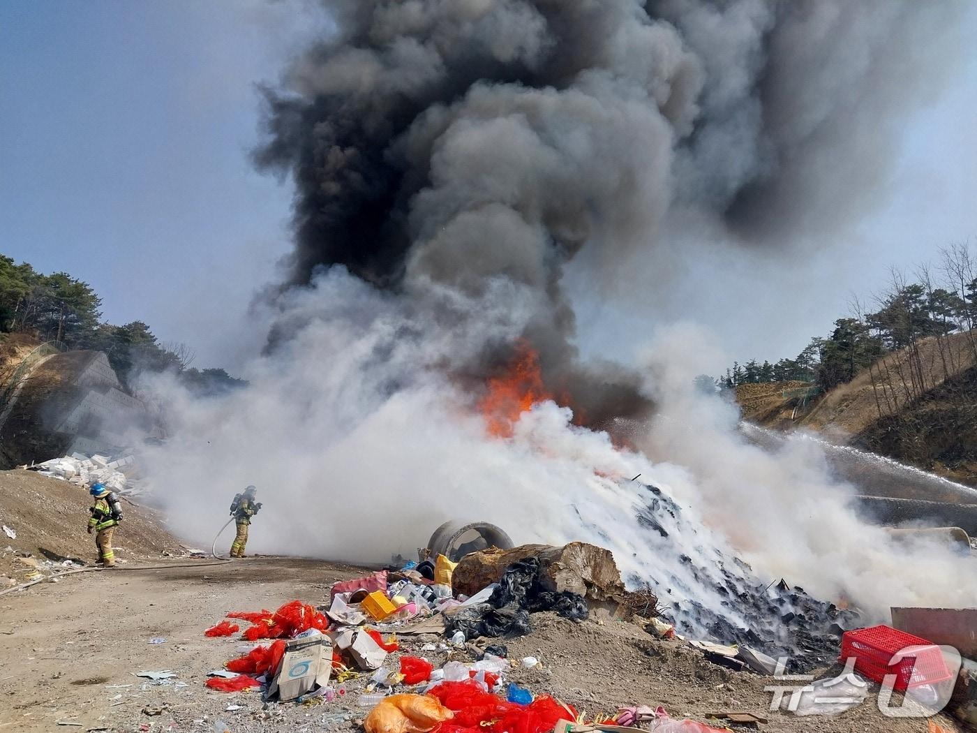본문 이미지 - 함양군 화재 발생 현장(경남소방본부 제공. 재판매 및 DB금지). 2026.3.26