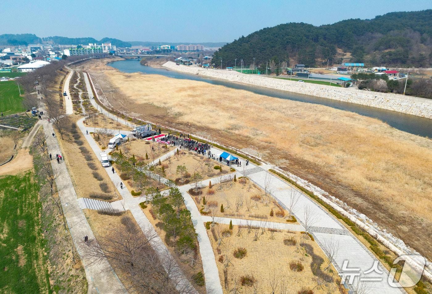 본문 이미지 - 삼척 마읍천 수변공원.(삼척시 제공, 재판매 및 DB 금지) 2026.3.26/뉴스1