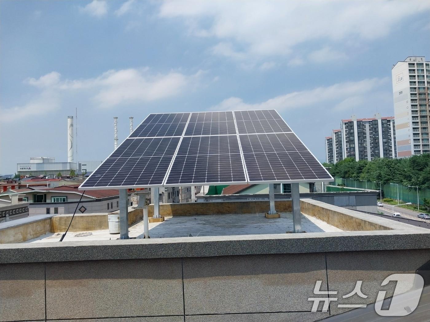 본문 이미지 - 주택 태양광 자료사진. (광주광역시 제공. 재판매 및 DB금지) 2026.3.27 ⓒ 뉴스1 