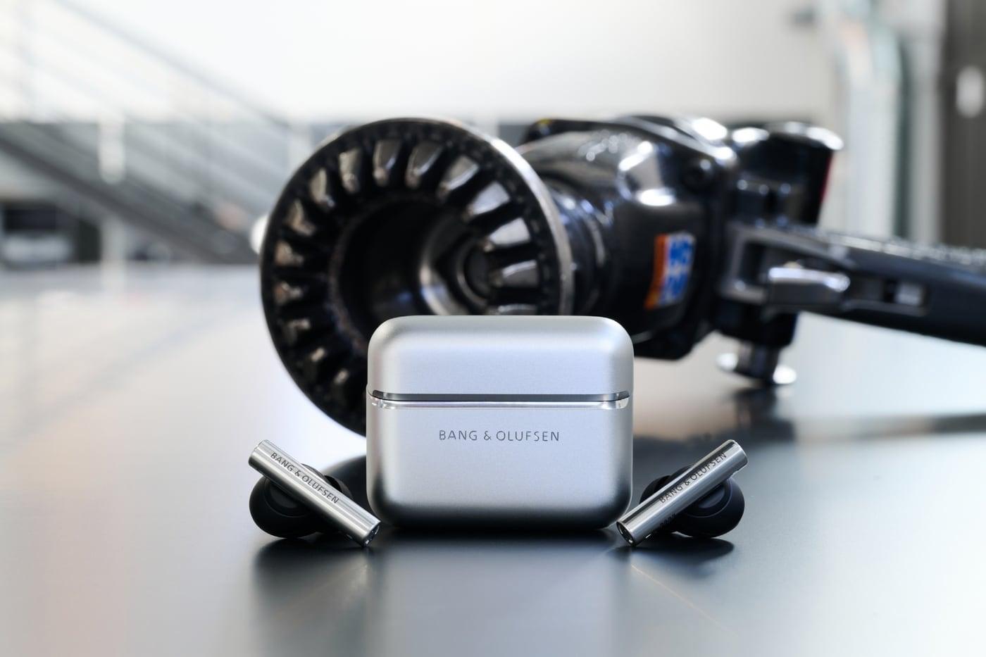 본문 이미지 - 뱅앤올룹슨이 제네시스 마그마 레이싱과 FIA 세계 내구 선수권(WEC) 데뷔 시즌 공식 사운드 파트너십을 체결했다.(뱅앤올룹슨제공)