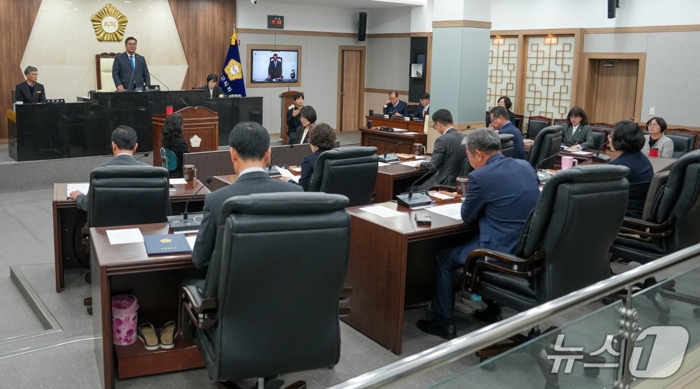 본문 이미지 - 괴산군의회 본회의.(괴산군의회 제공. 재판매 및 DB금지)