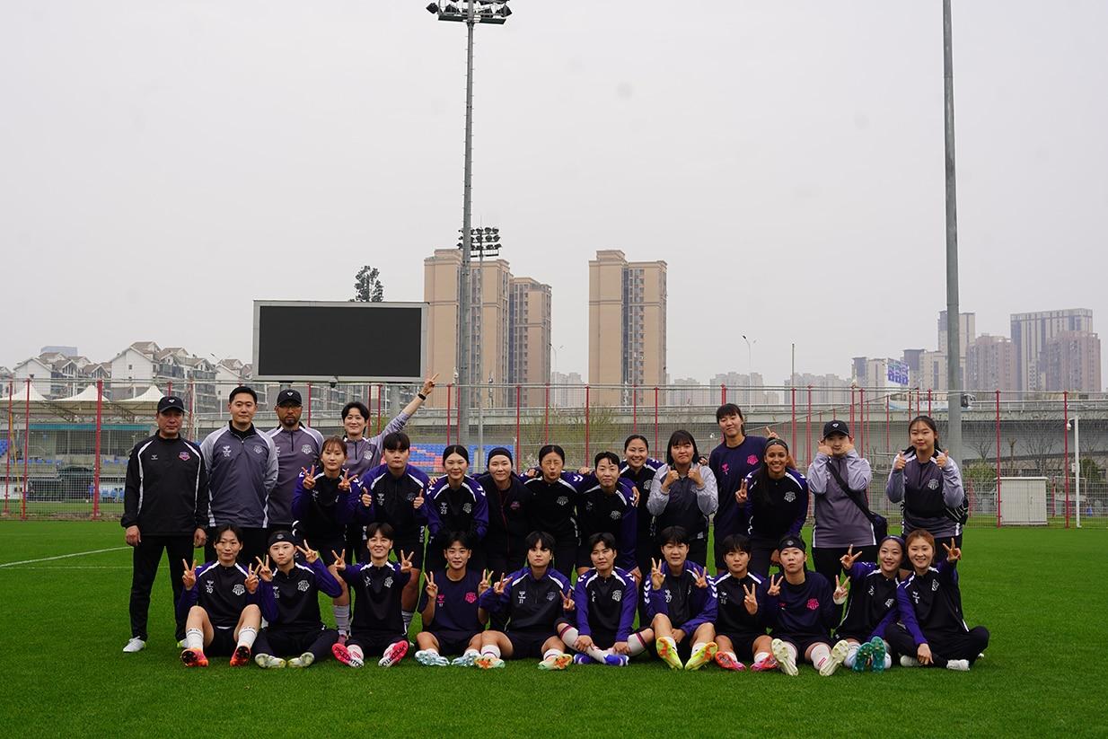 본문 이미지 - AWCL 8강전을 앞둔 수원FC위민. (한국여자축구연맹 제공)