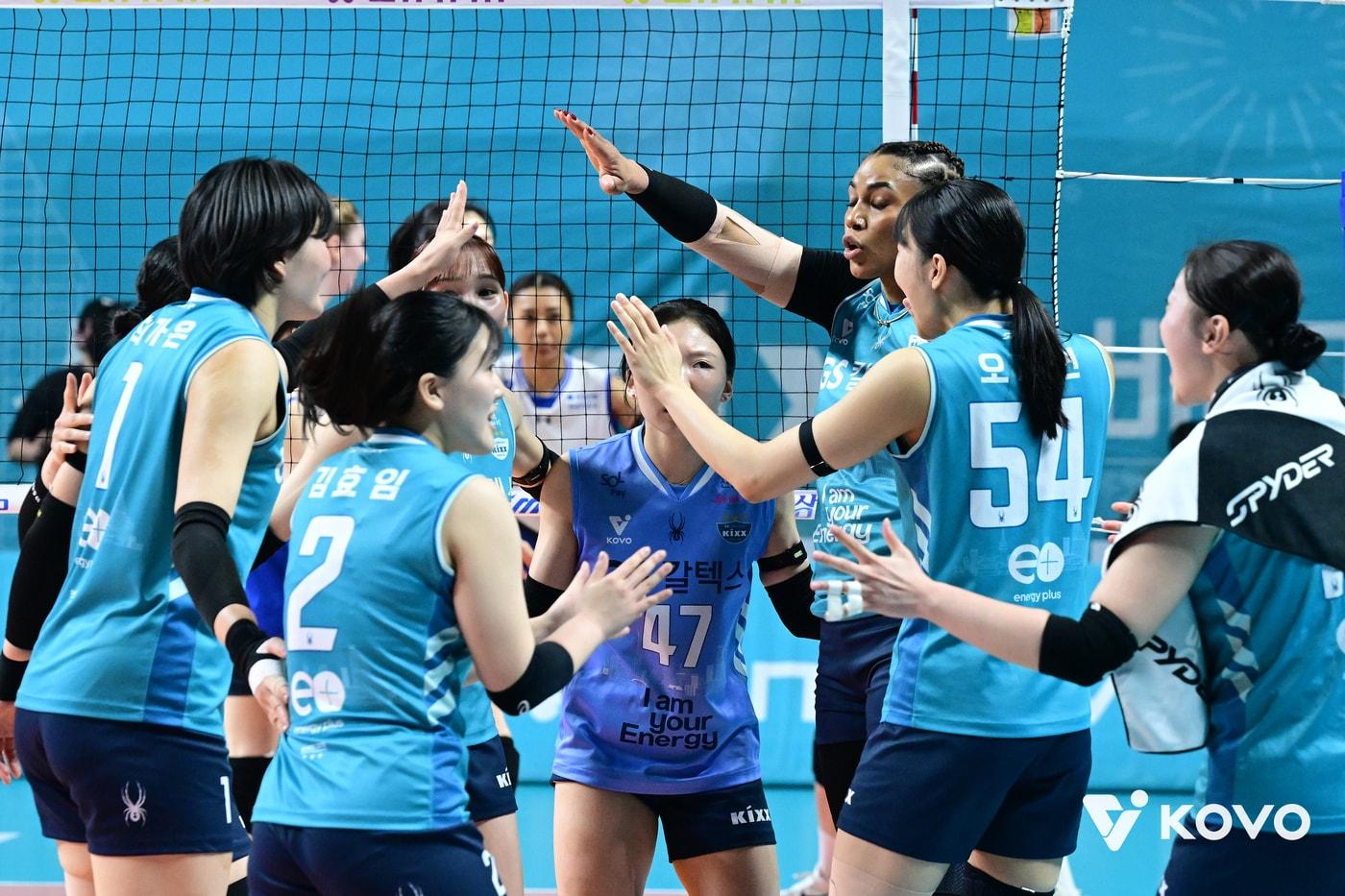 본문 이미지 - GS칼텍스가 28일 서울 장충체육관에서 열린 현대건설과 플레이오프 2차전에서 승리하며 챔피언 결정전에 진출했다. (KOVO 제공)