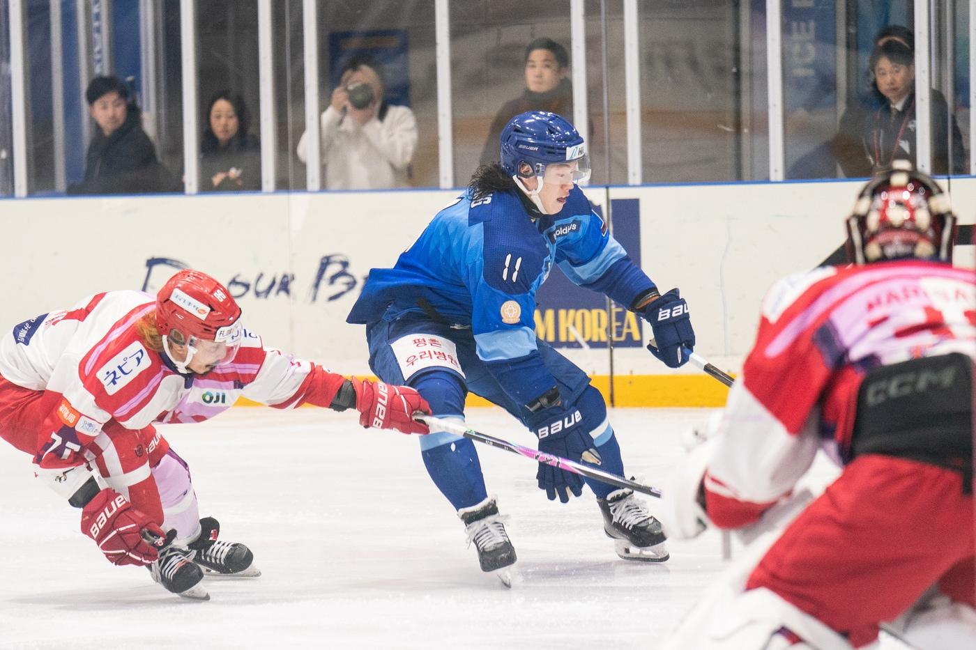 본문 이미지 - HL 안양이 아시아리그 아이스하키 파이널 1차전에서 레드이글스에 역전패했다.(HL 안양 제공)