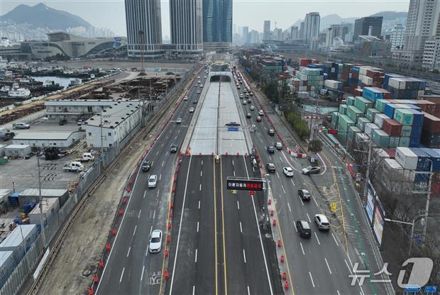 본문 이미지 - 부산시 충장지하차도(해양수산부 제공). 2026.3.29/뉴스1