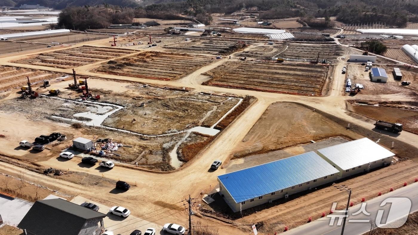 본문 이미지 - 지역특화 스마트팜 복합단지 조성사업 현장(영동군 제공.재판매 및 DB금지)  