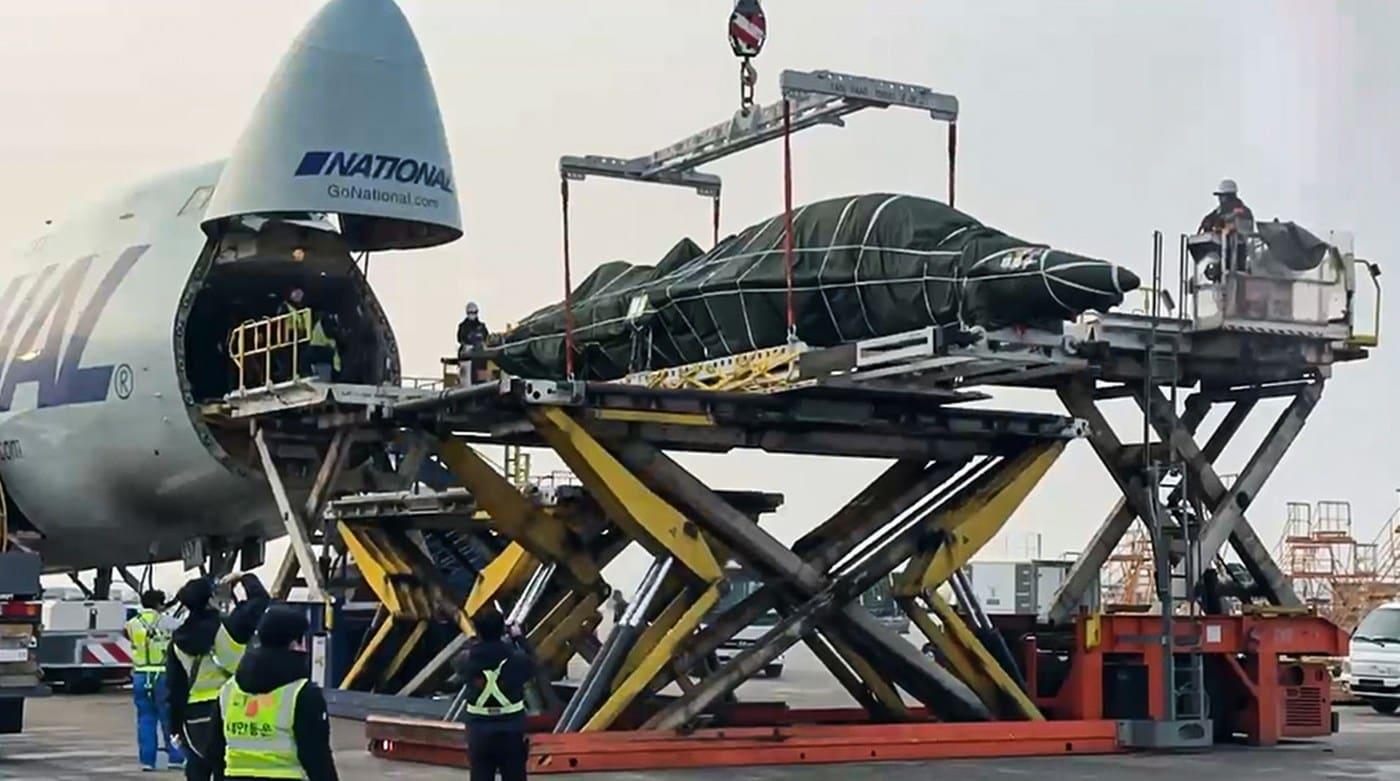 본문 이미지 - 인천공항 화물기 적재 모습. (CJ대한통운 제공)