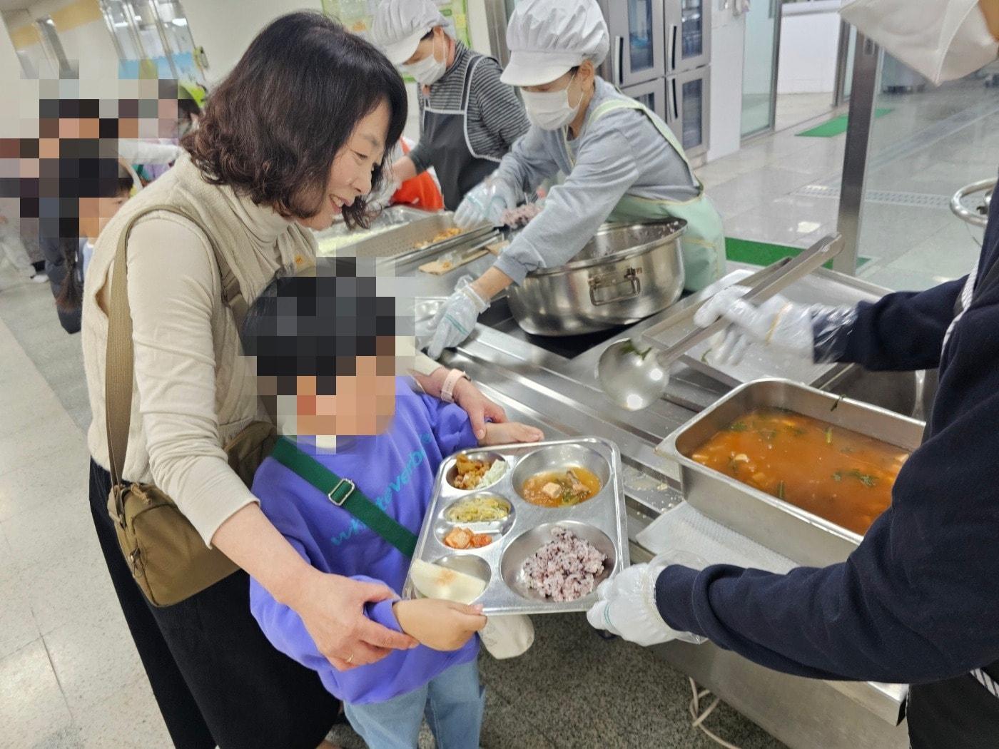 본문 이미지 - 서초구 '2026 장애아동·청소년 학습도우미 지원사업'