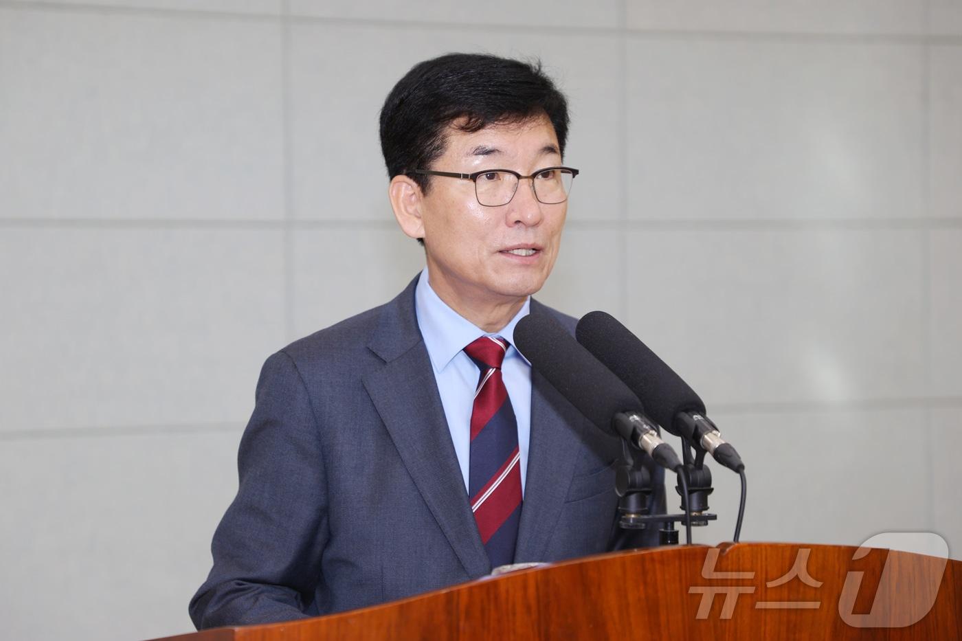 본문 이미지 - 윤건영 충북교육감.