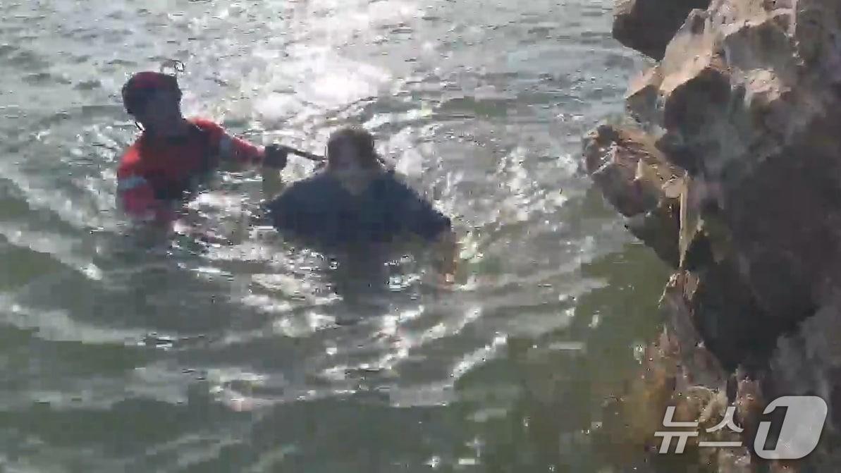 본문 이미지 - 구조현장(인천해양경찰서 제공/뉴스1)