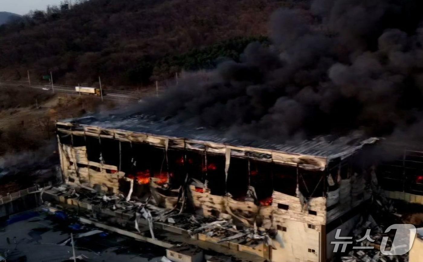 본문 이미지 - 화재 현장. (경기도소방재난본부 제공. 재판매 및 DB 금지) 2026.3.30/뉴스1