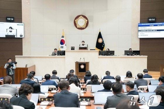 본문 이미지 - 용인시의회 본회의 모습.(시의회 제공)
