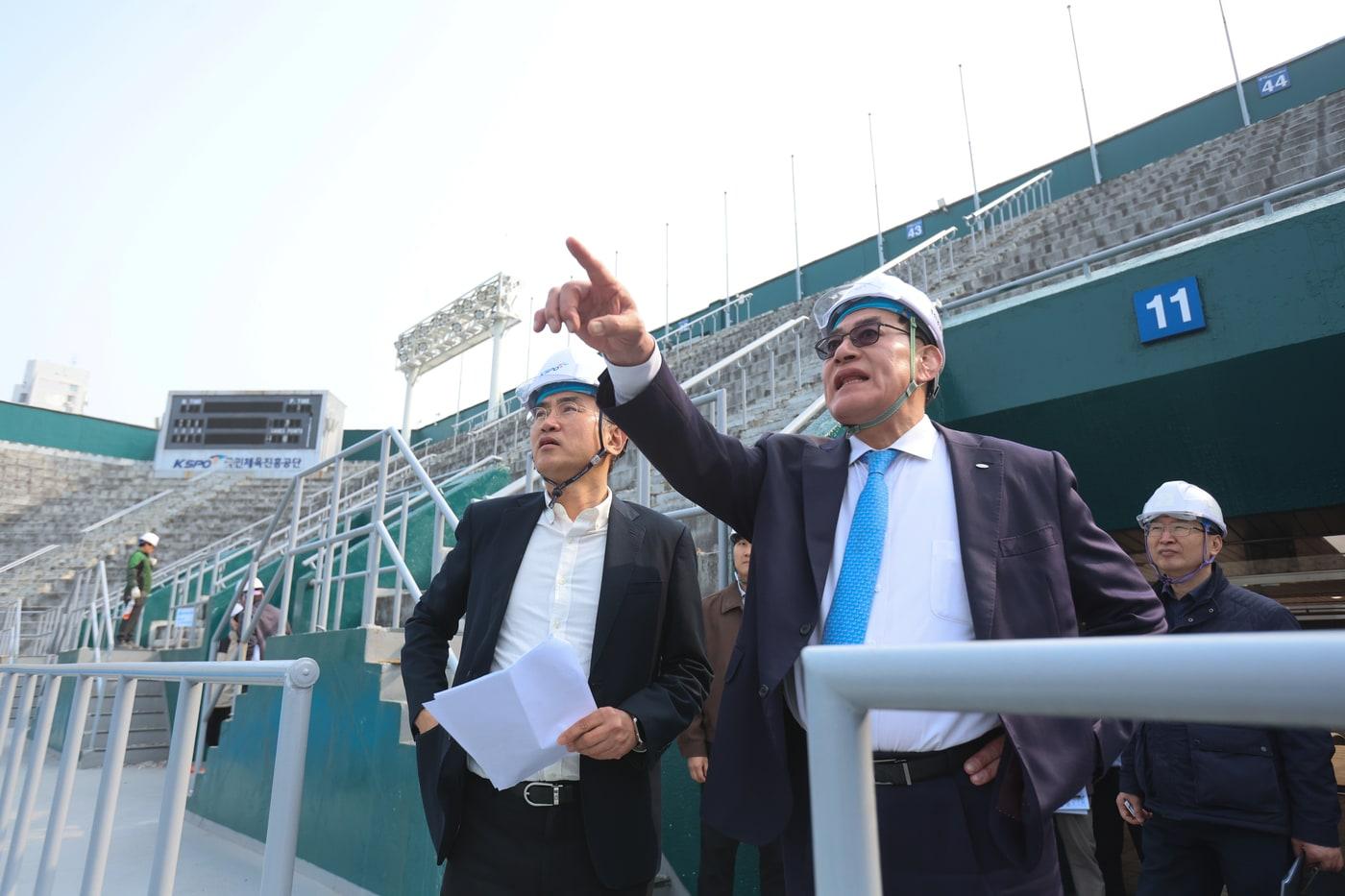 본문 이미지 - 체육공단이 무재해 공사 현장 환경 조성에 나섰다.(체육공단 제공) 