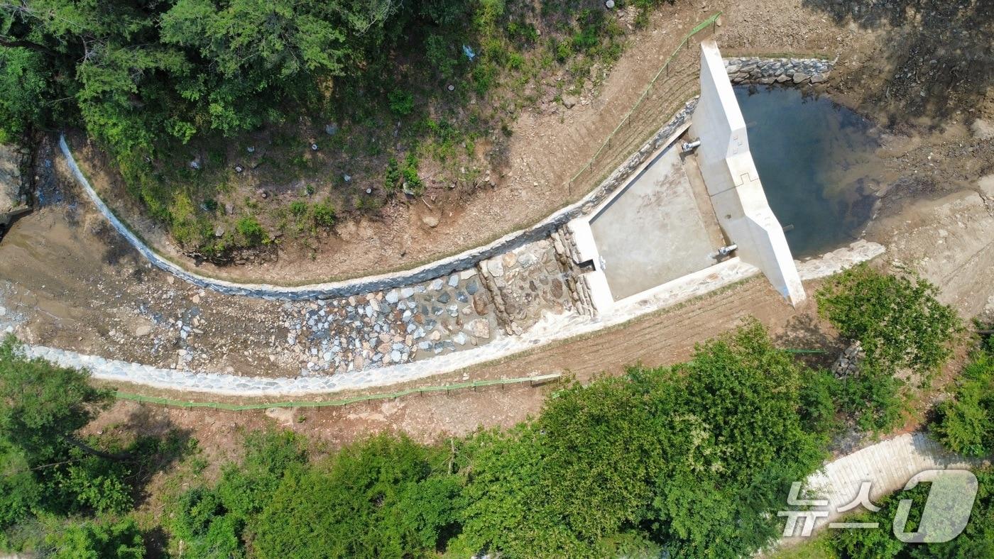 본문 이미지 - 곡성군이 산사태예방을 위해  목사동면 구룡리 일원에 사방댐을 설치했다.(곡성군 제공)