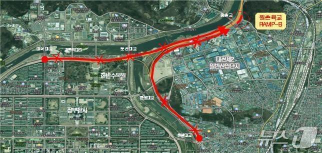 본문 이미지 - 대전천변고속화도로 원촌육교 전면 통제 위치도 (시 제공) / 뉴스1