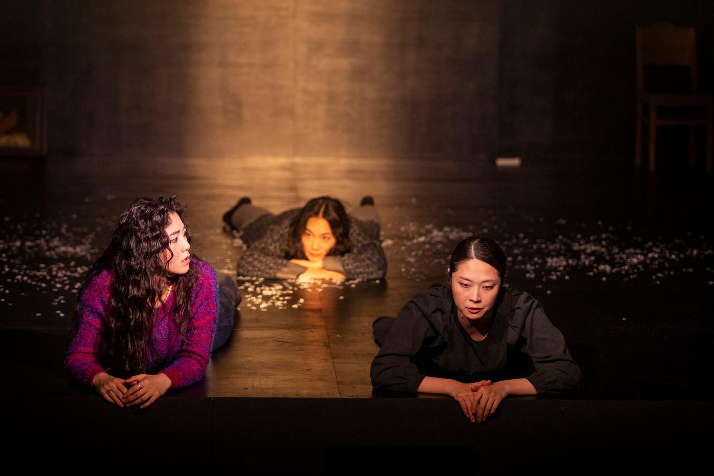 본문 이미지 - '키리에' 공연사진(국립정동극장 제공)