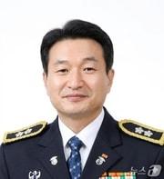 본문 이미지 - 윤창식 제62대 안양교도소장.(법무부 제공. 재판매 및 DB금지)