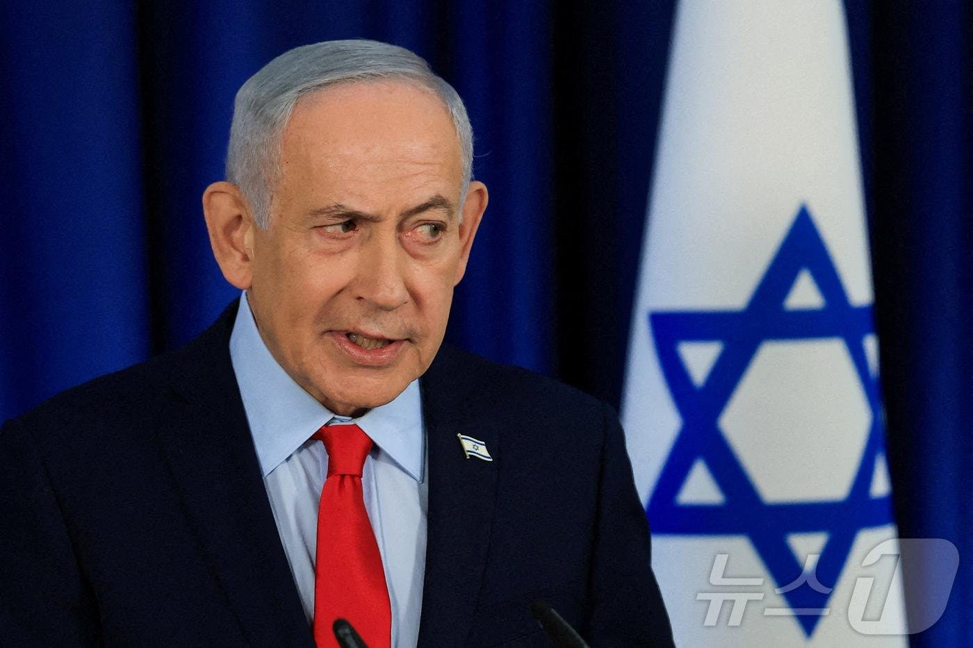 본문 이미지 - 베냐민 네타냐후 이스라엘 총리가 19일 예루살렘에서 열린 기자회견에서 발언하고 있다. 2026.3.19 ⓒ 로이터=뉴스1