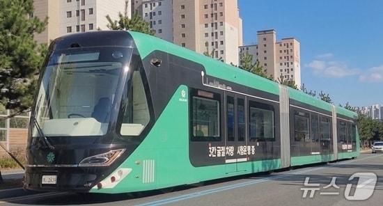 본문 이미지 - 3칸 굴절차량.(대전교통공사 제공. 재판매 및 DB금지)/뉴스1