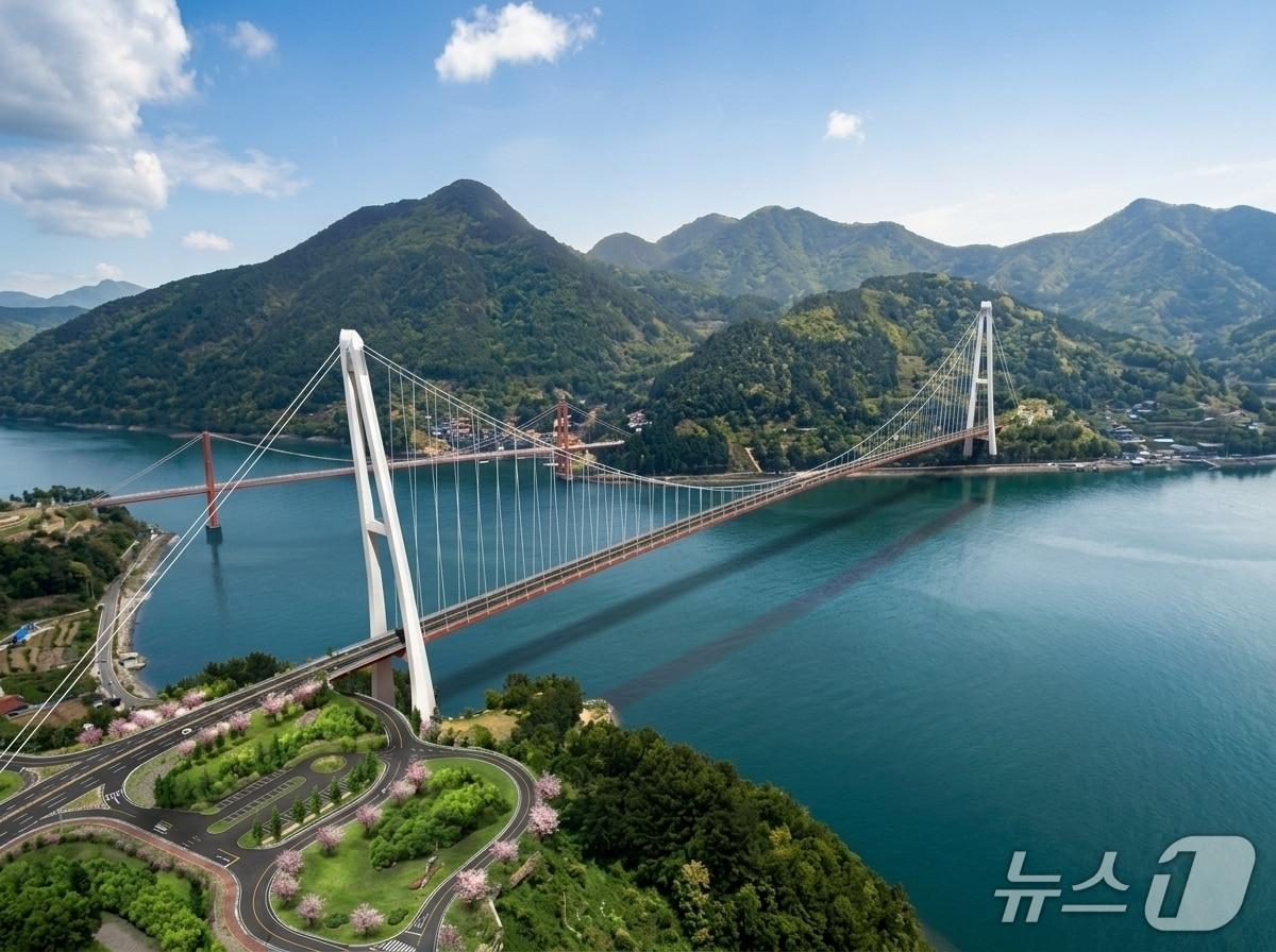 본문 이미지 - 남해 노량대교(앞쪽)과 남해대교(남해군 제공. 재판매 및 DB금지).