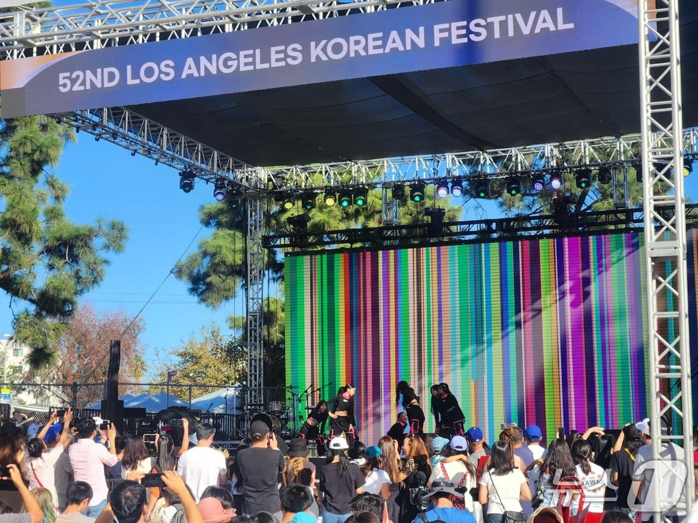 본문 이미지 - 지난해 열린 LA 한인축제 자료사진.(홍천군 제공. 재판매 및 DB금지)/뉴스1