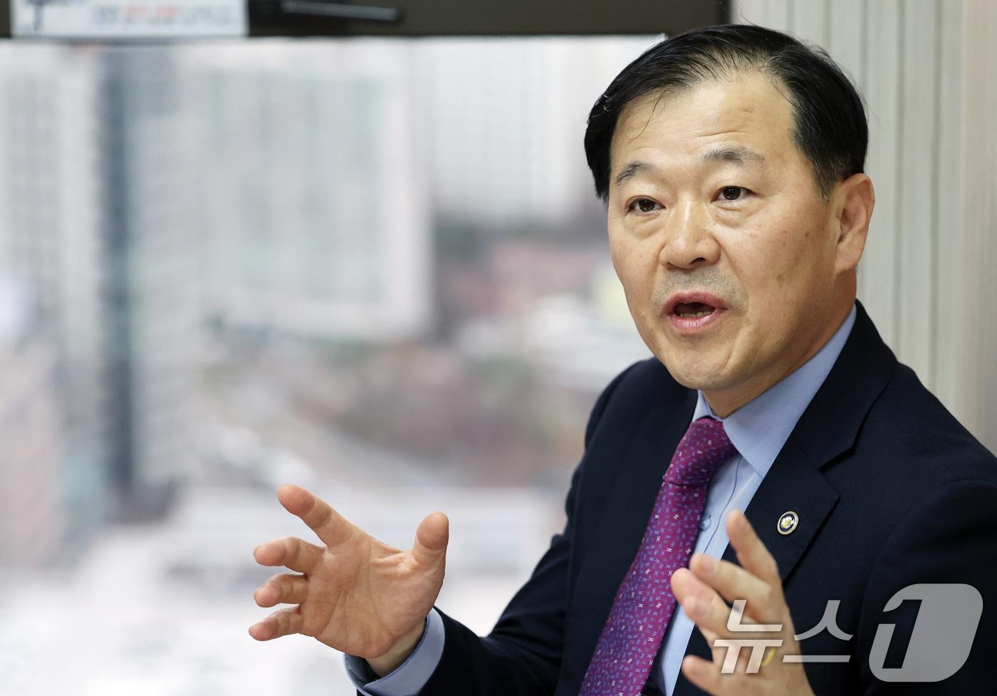 본문 이미지 - 이형훈 보건복지부 제2차관이 31일 서울 중구 서울스퀘어 스마트워크센터에서 뉴스1과 인터뷰를 하고 있다. ⓒ 뉴스1 오대일 기자