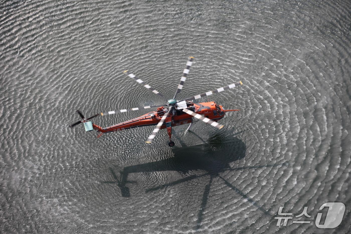 본문 이미지 - 산림청 산림항공본부 헬기.(산림청 제공, 재판매 및 DB금지)