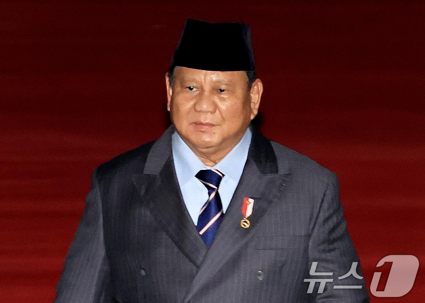 본문 이미지 - 프라보워 수비안토 인도네시아 대통령이 31일 경기 성남시 서울공항을 통해 방한하고 있다. 프라보워 대통령은 내달 1일 이재명 대통령과 정상회담을 진행할 예정이다. 2026.3.31 ⓒ 뉴스1 이호윤 기자