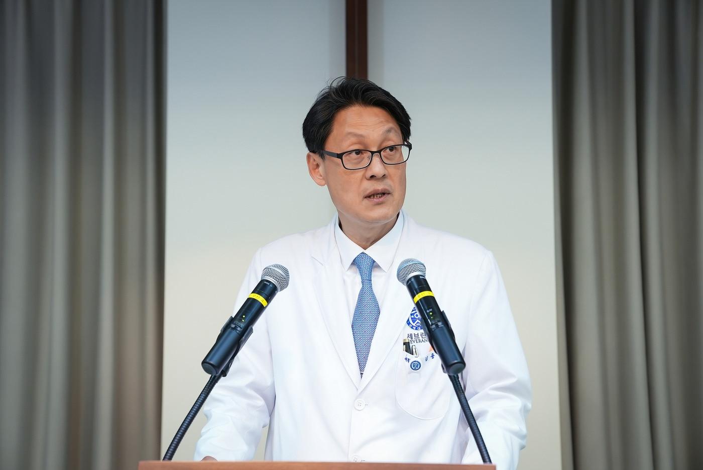 본문 이미지 - 김용욱 제16대 강남세브란스병원 원장.(강남세브란스병원 제공)