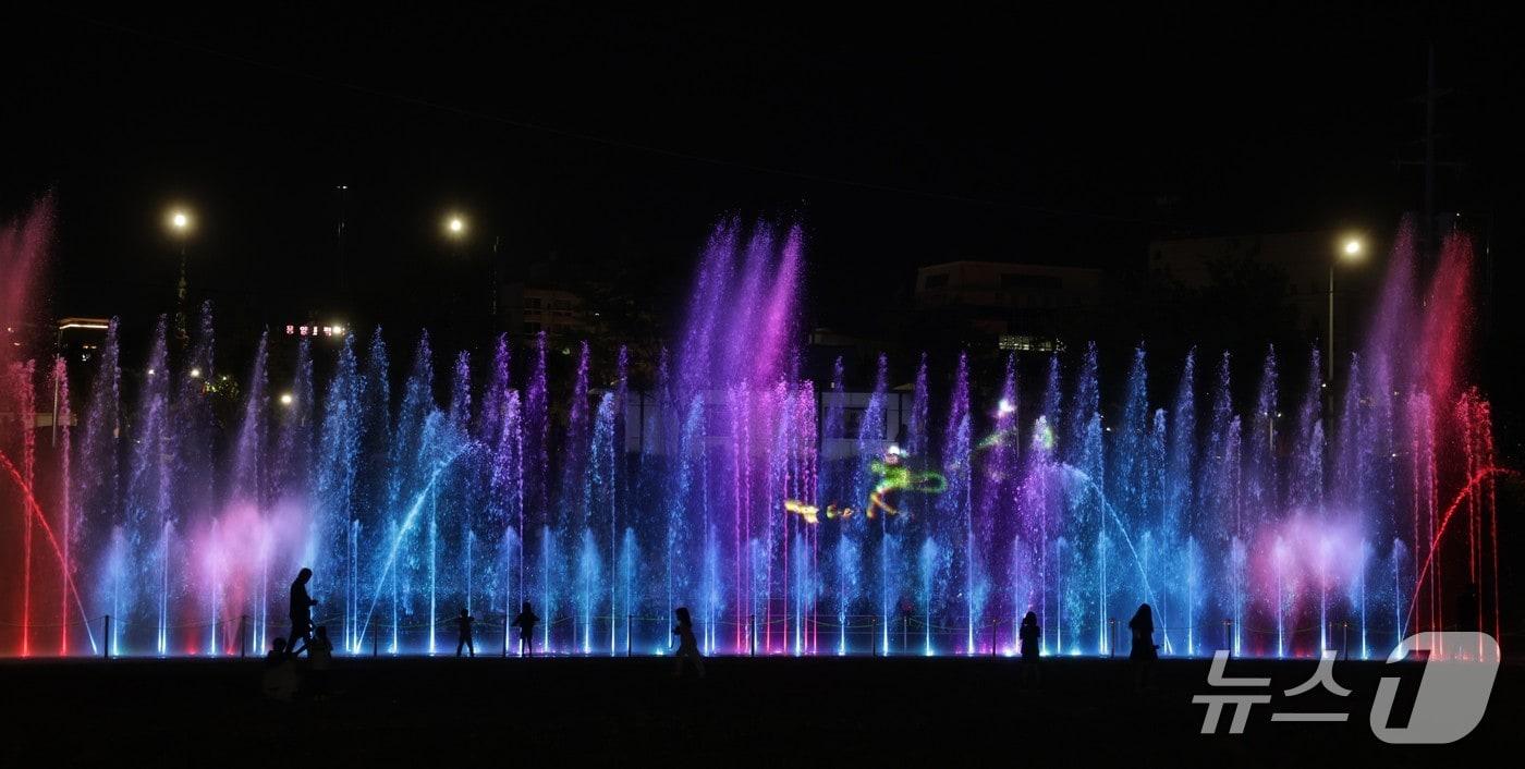 본문 이미지 - 방서교 음악분수대.(청주시 제공. 재판매 및 DB금지)