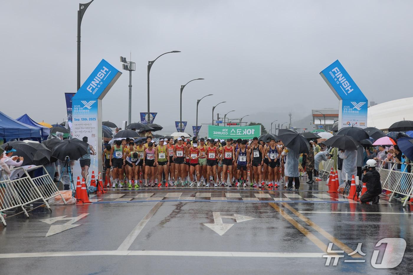 본문 이미지 - 지난해 양양강변전국마라톤대회.(양양군 제공, 재판매 및 DB 금지) 2026.3.5/뉴스1