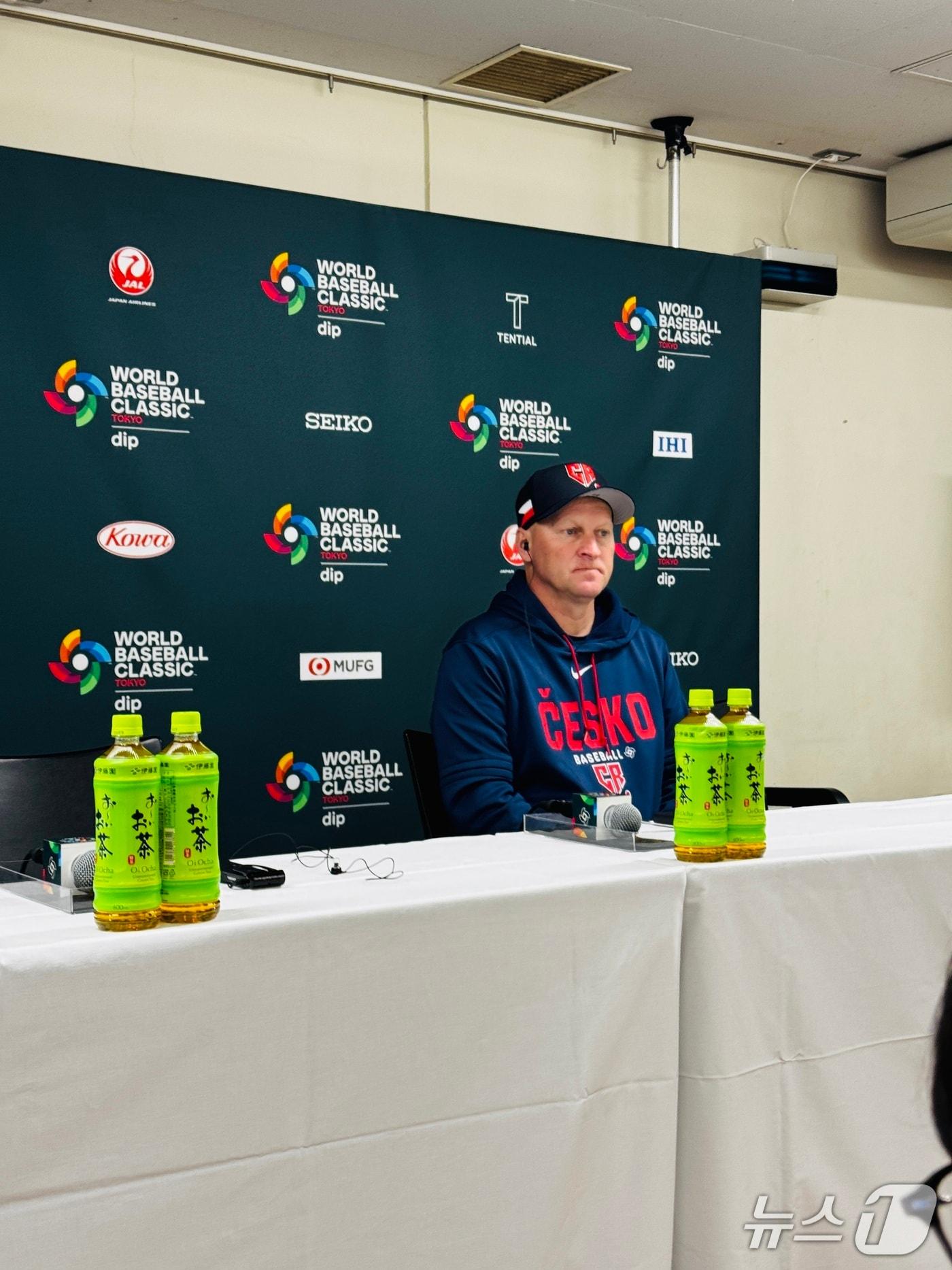 본문 이미지 - 체코 파벨 하딤 감독. ⓒ News1