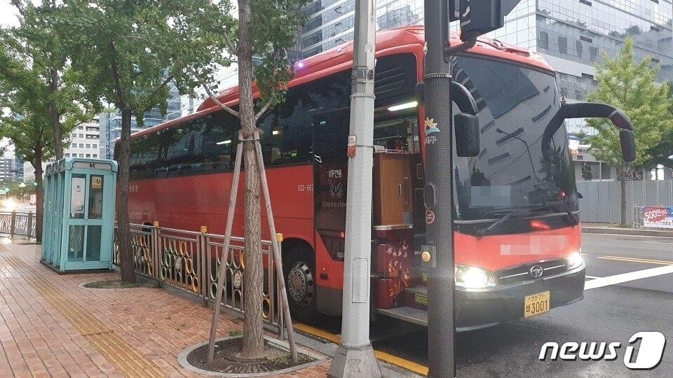 본문 이미지 - 쿠팡 셔틀버스 ⓒ 뉴스1/정혜민 기자