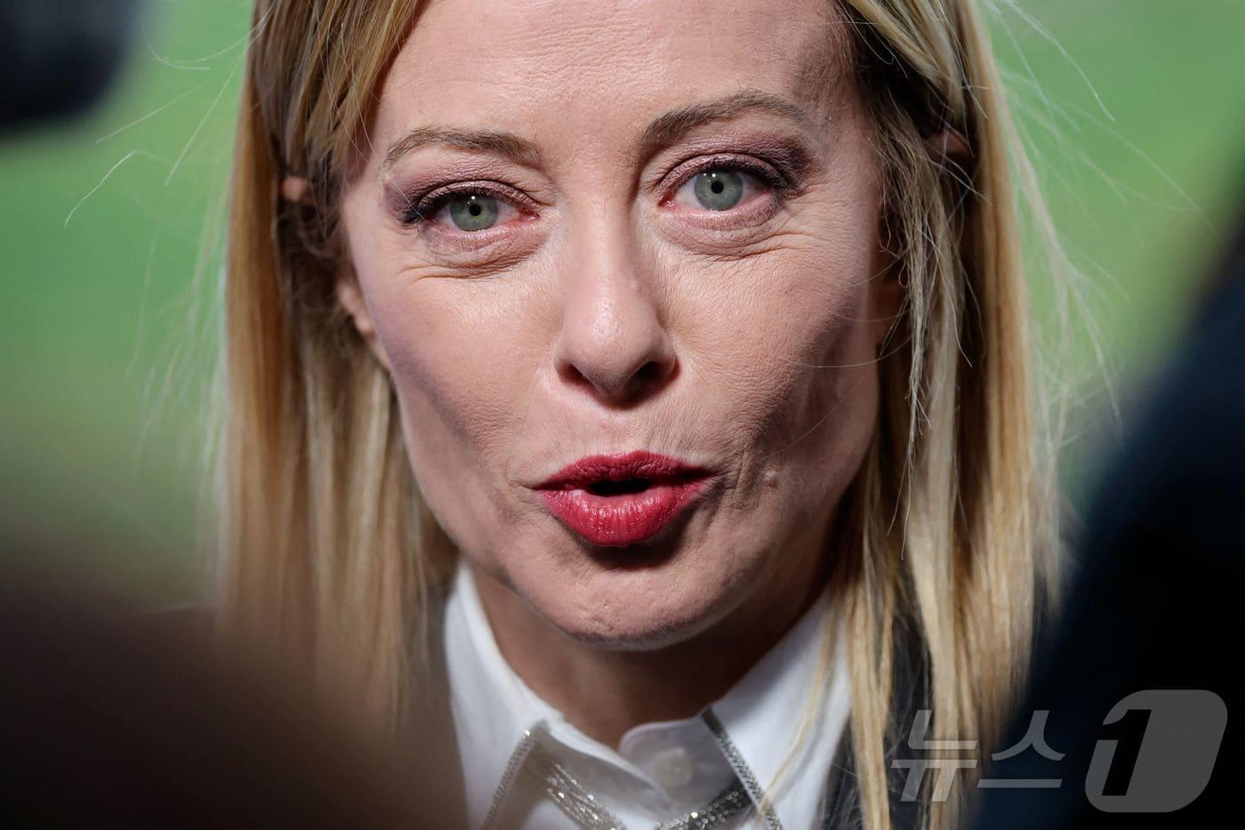 본문 이미지 - 조르자 멜로니 이탈리아 총리가 벨기에 알덴비센에서 열린 EU 정상회의에서 발언하고 있다. 2026.2.12 ⓒ AFP=뉴스1