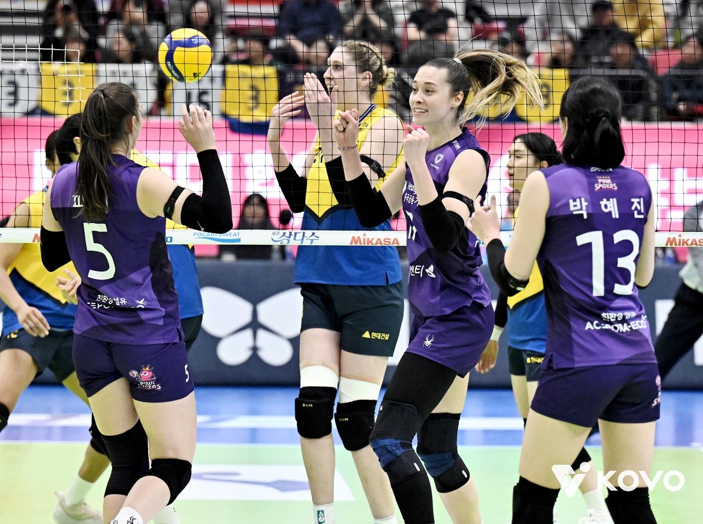 본문 이미지 - 흥국생명이 현대건설을 풀세트 끝에 제압했다. (KOVO 제공)