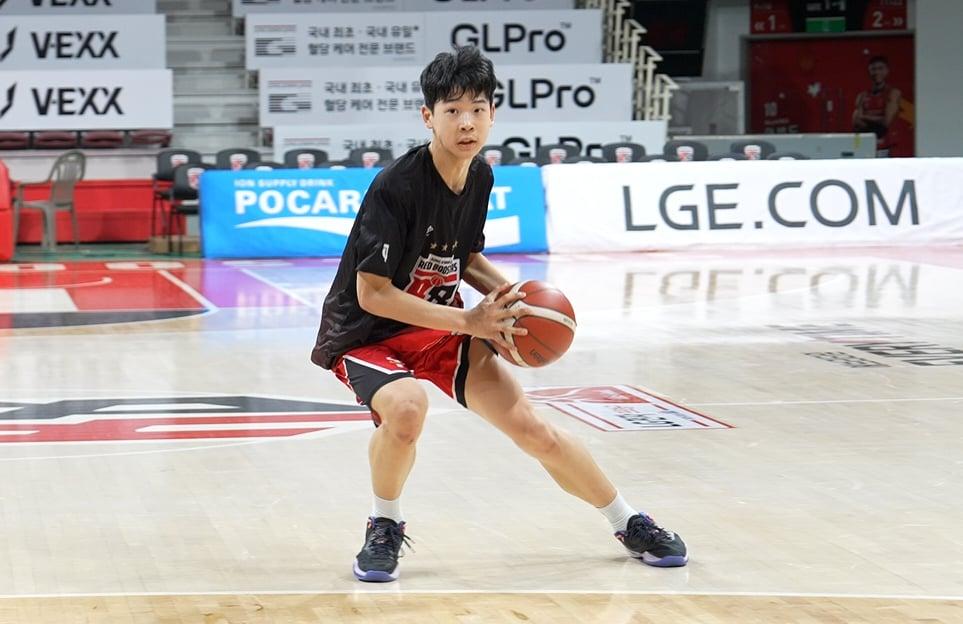 본문 이미지 - 안양 정관장의 첫 유소년 연고지명 선수 박하율. (안양 정관장 제공)