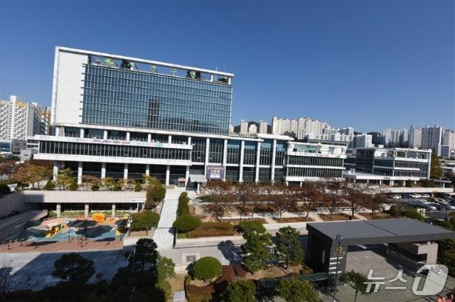 본문 이미지 - 부산 사상구청 전경.(사상구 제공. 재판매 및 DB 금지)