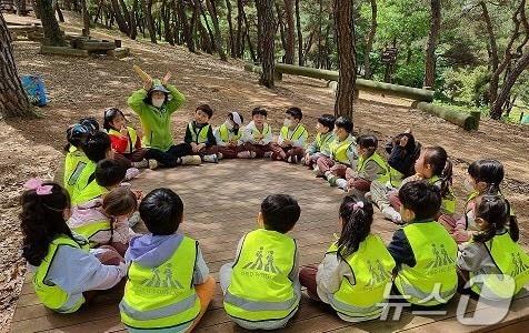 본문 이미지 - 경북교육청은 7일 도내 유치원과 어린이집을 대상으로 ‘유보통합 실행 기반 강화 사업’을 올해 3월부터 2027년 2월까지 추진한다.(경북교육청 제공. 재판매 및 DB금지)/뉴스1