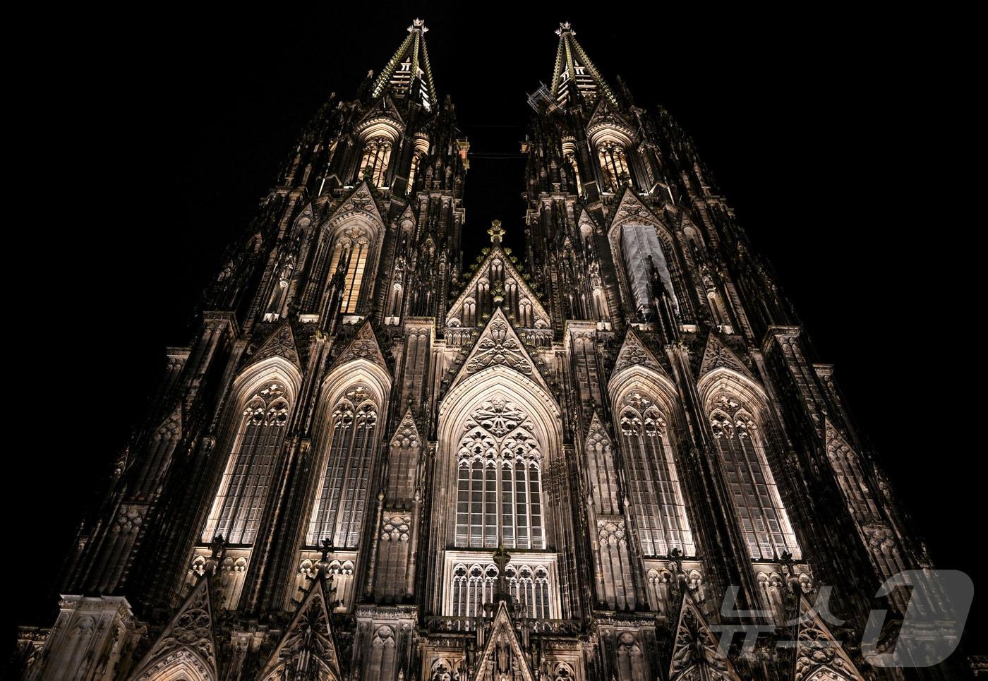 본문 이미지 - 독일 쾰른 대성당. 2025.4.21 ⓒ 로이터=뉴스1