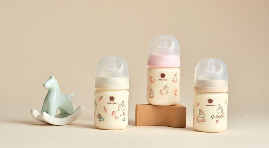 본문 이미지 - 유한킴벌리는 2026년 붉은말의 해를 맞아 '그린핑거 베베그로우 퓨어베이비 젖병 말콩에디션'을 출시했다고 9일 밝혔다.(유한킴벌리 제공)