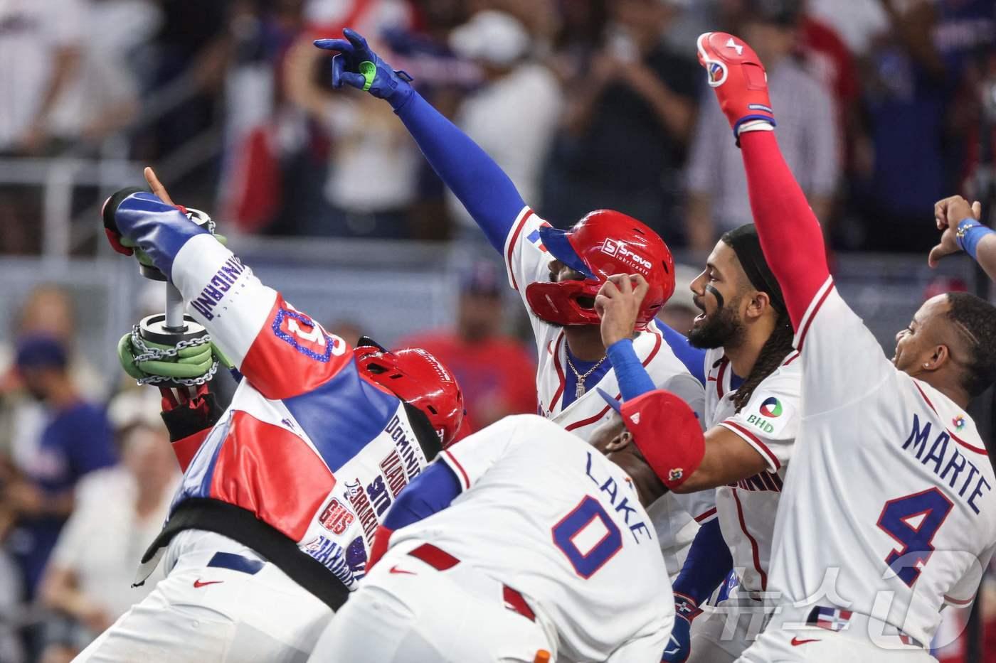 본문 이미지 - 도미니카공화국이 네덜란드를 완파하고 WBC 1라운드 2연승을 달렸다.ⓒ AFP=뉴스1