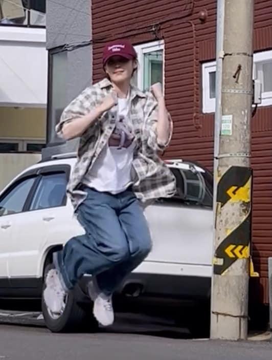 본문 이미지 - 가수 아이유 인스타그램