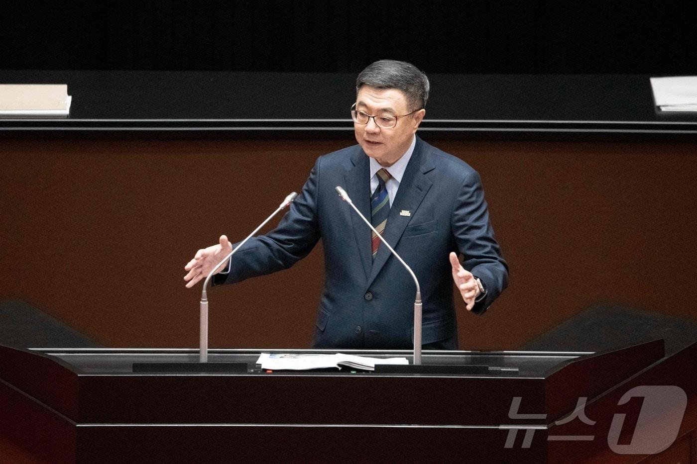 본문 이미지 - 줘룽타이 대만 행정원장. 2025.2.25 ⓒ AFP=뉴스1