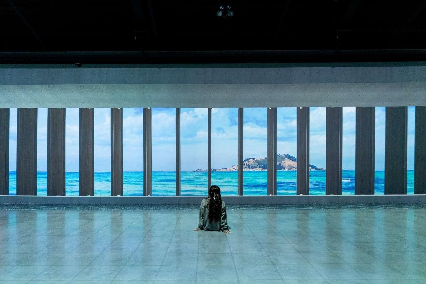 본문 이미지 - 아르떼뮤지엄 제주 GARDEN 공간(디스트릭트 제공)