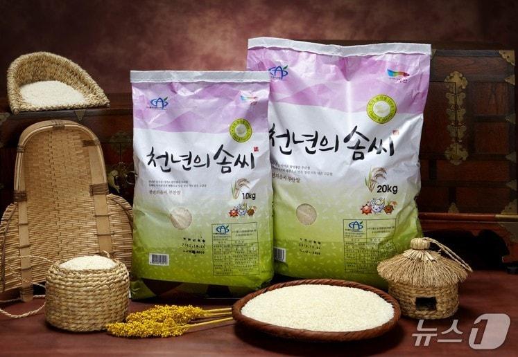 본문 이미지 - 부안군 농특산물 공동브랜드인 '천년의 솜씨'가 대한민국 명품 브랜드 대상을 2년 연속 수상했다./뉴스1