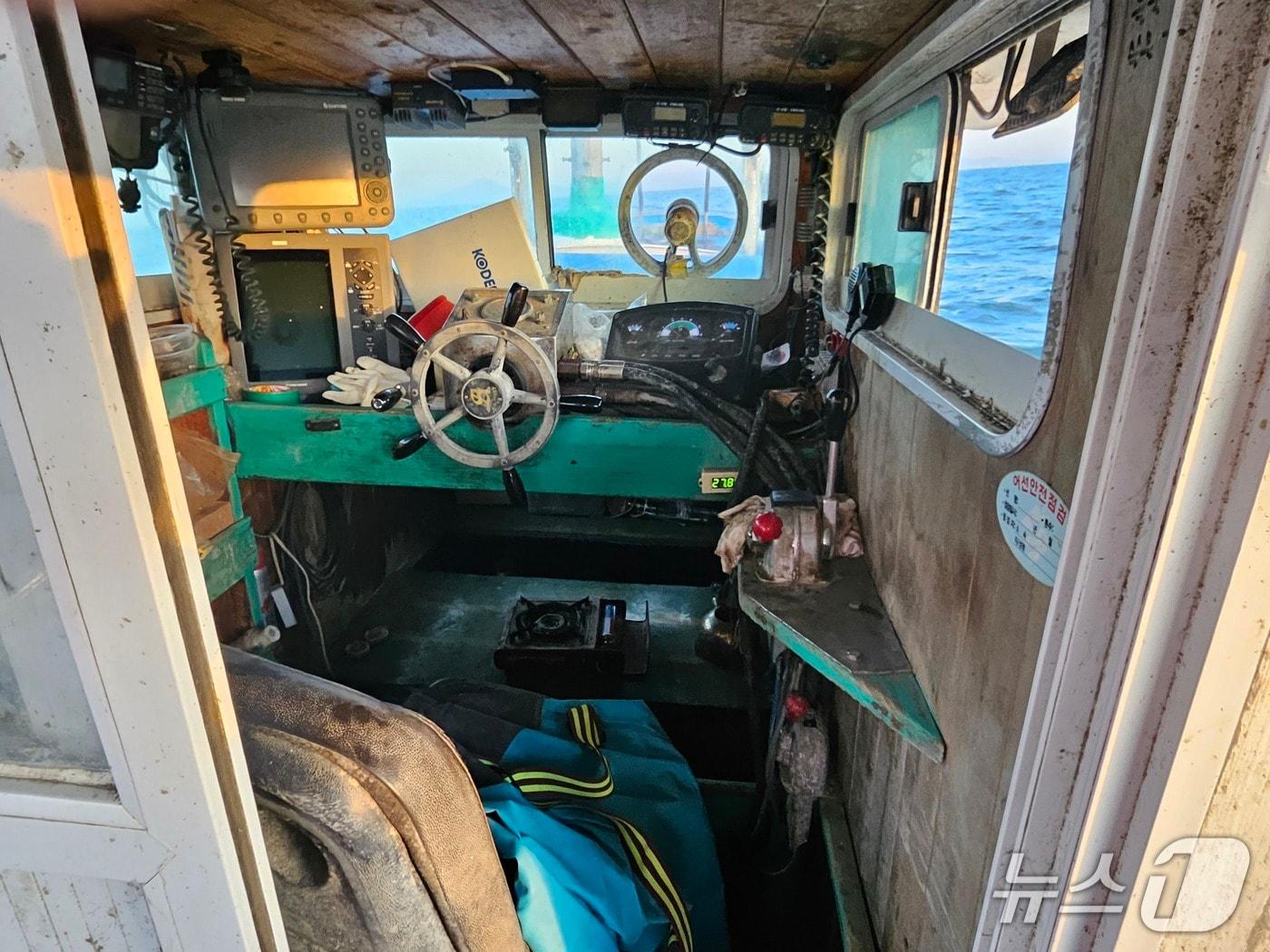 본문 이미지 - A 호 내부.(부산해경 제공. 재판매 및 DB금지)