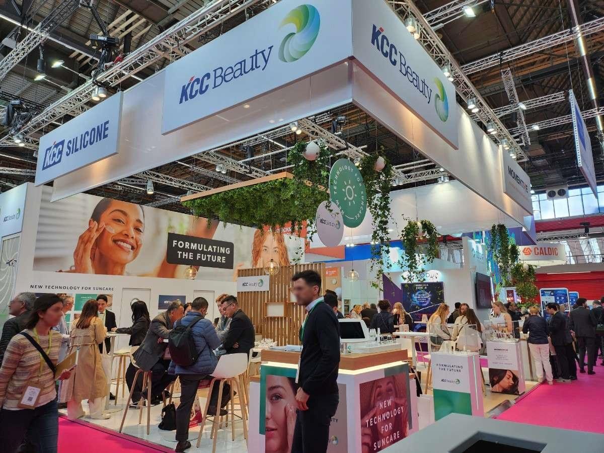 본문 이미지 - KCC 인-코스메틱스 글로벌(In-cosmetics Global) 2025 부스 모습(KCC 제공)