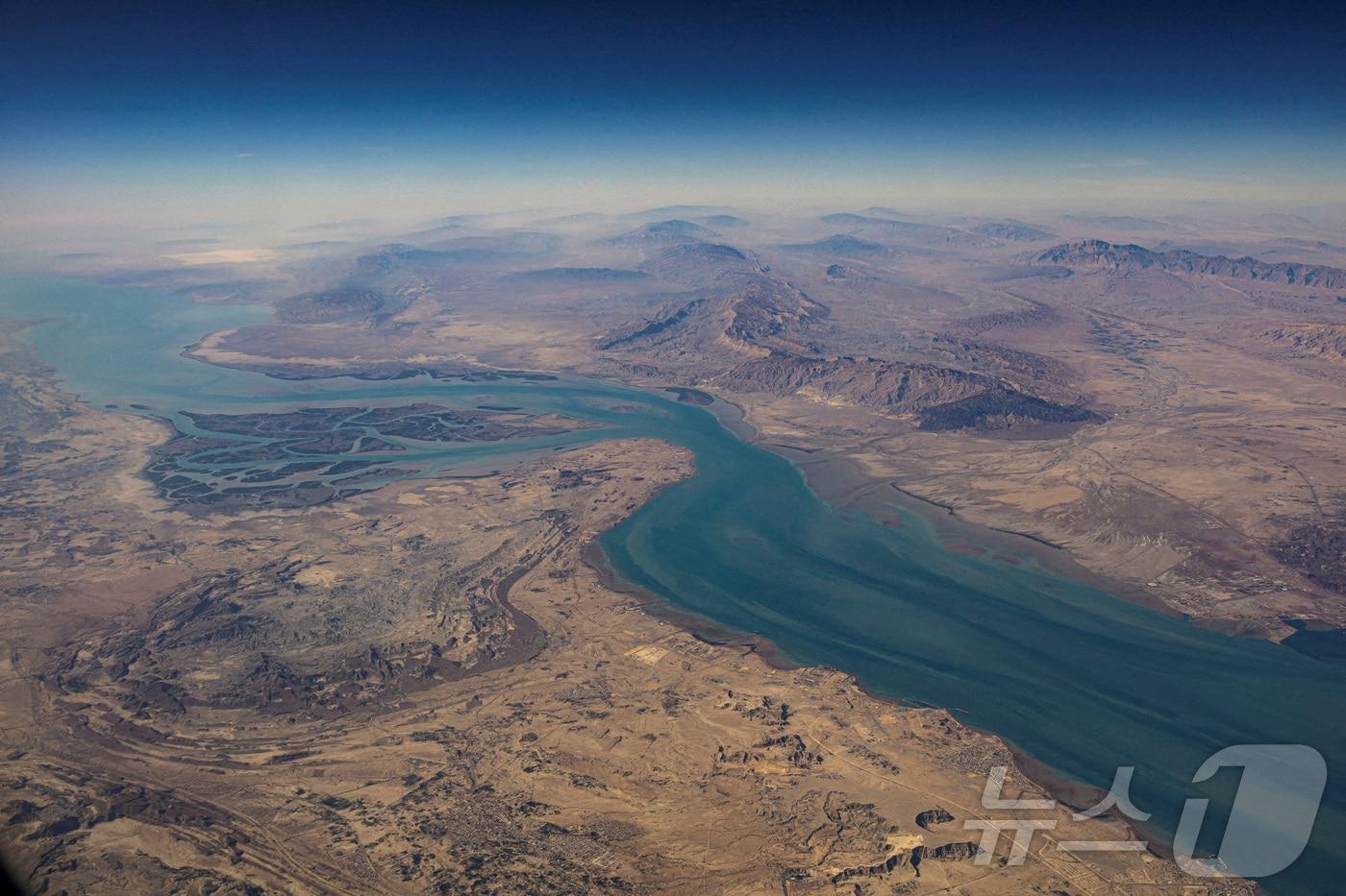 본문 이미지 - 호르무즈 해협 <자료사진>  ⓒ 로이터=뉴스1